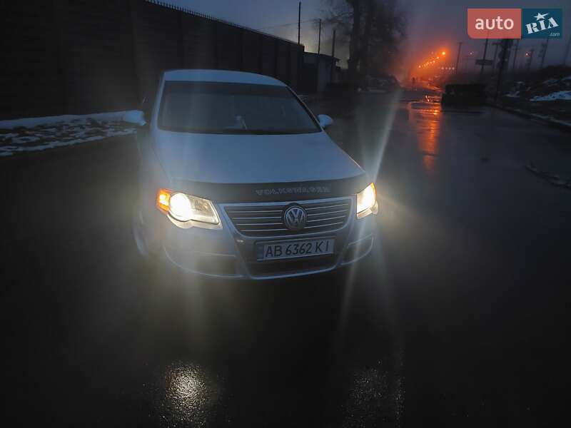 Седан Volkswagen Passat 2006 в Черкасах