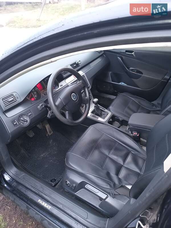 Седан Volkswagen Passat 2006 в Ольшанке
