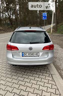 Універсал Volkswagen Passat 2014 в Львові