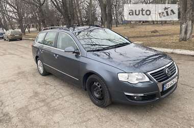 Универсал Volkswagen Passat 2010 в Чугуеве