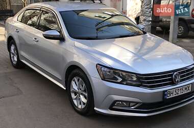 Седан Volkswagen Passat 2016 в Одессе