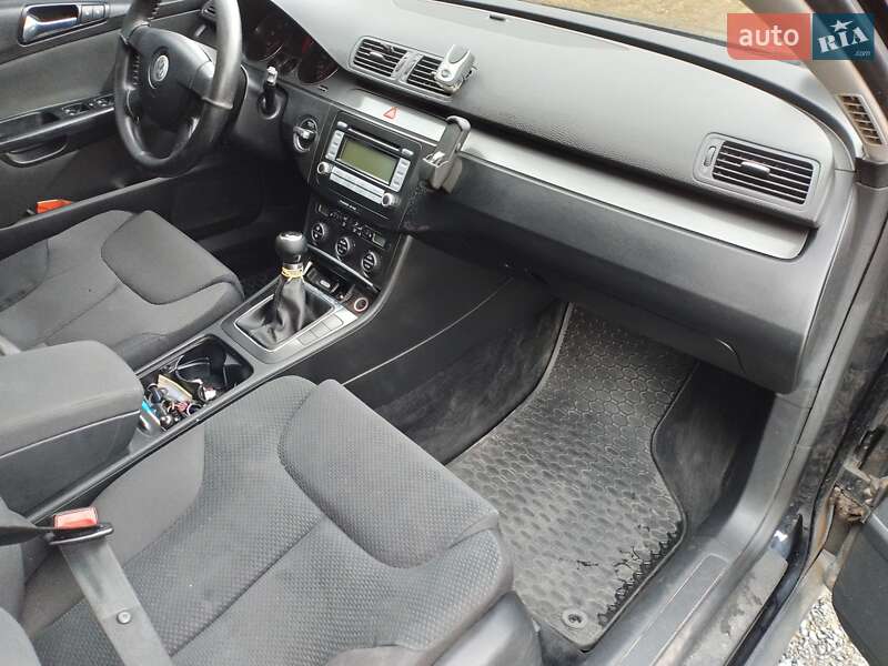 Универсал Volkswagen Passat 2006 в Турке фото 13 Универсал Volkswagen Passat 2006 в Турке