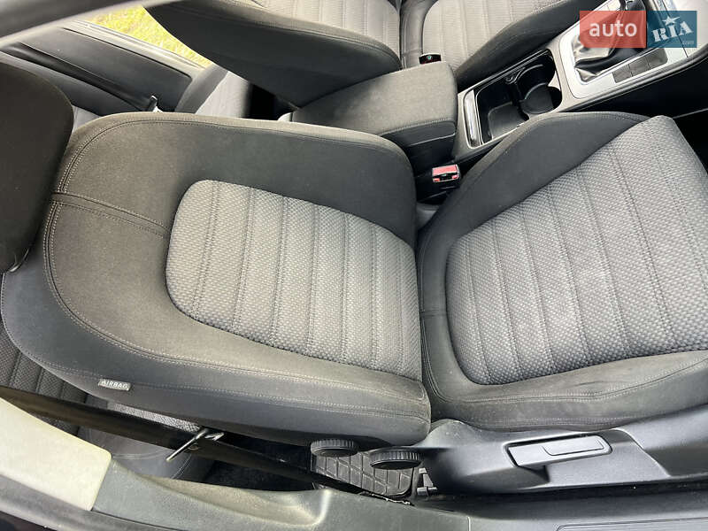 Универсал Volkswagen Passat 2006 в Черновцах