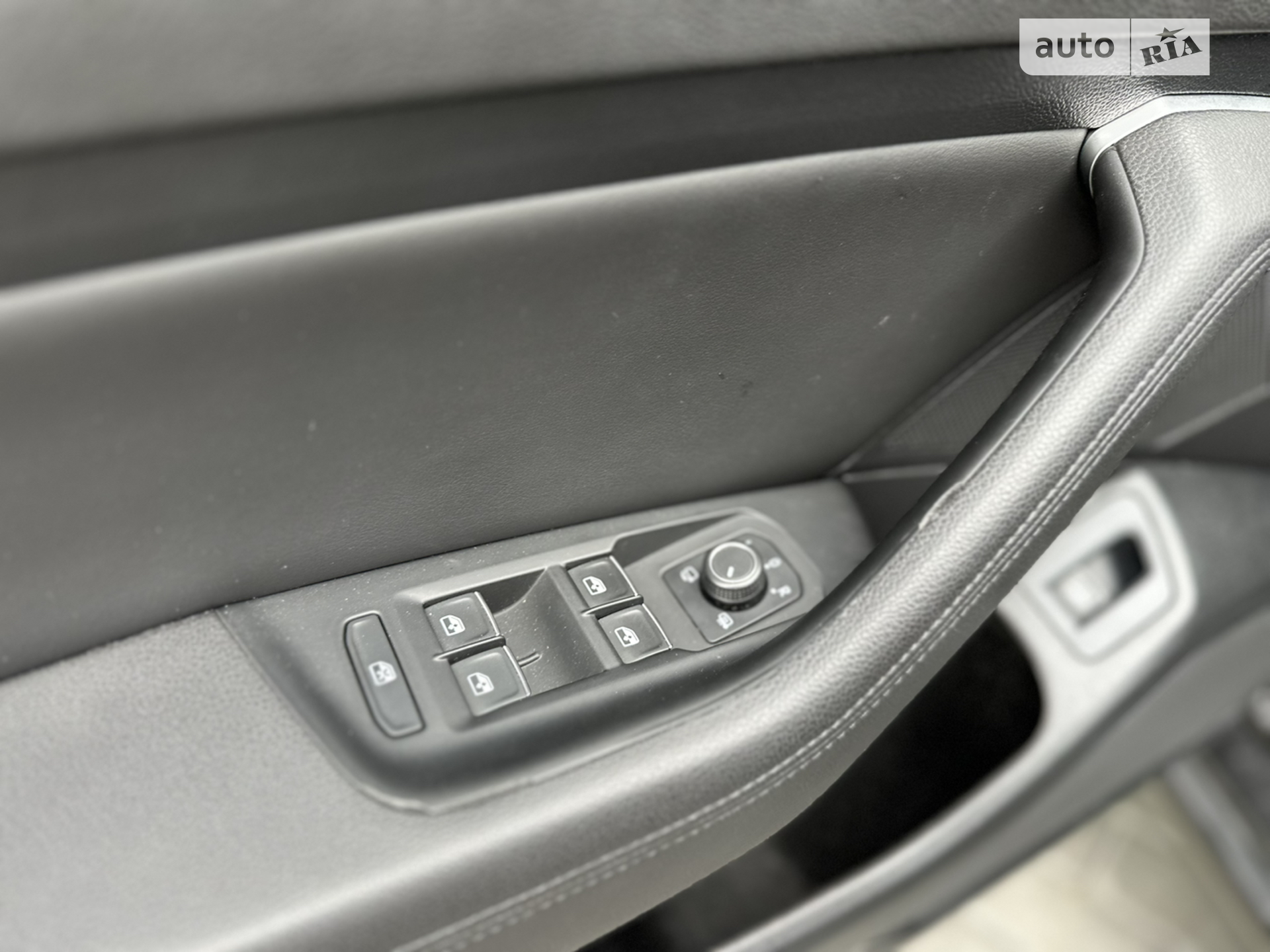 2018 Volkswagen Passat - мініатюра 32