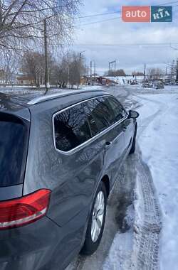 Универсал Volkswagen Passat 2015 в Виннице