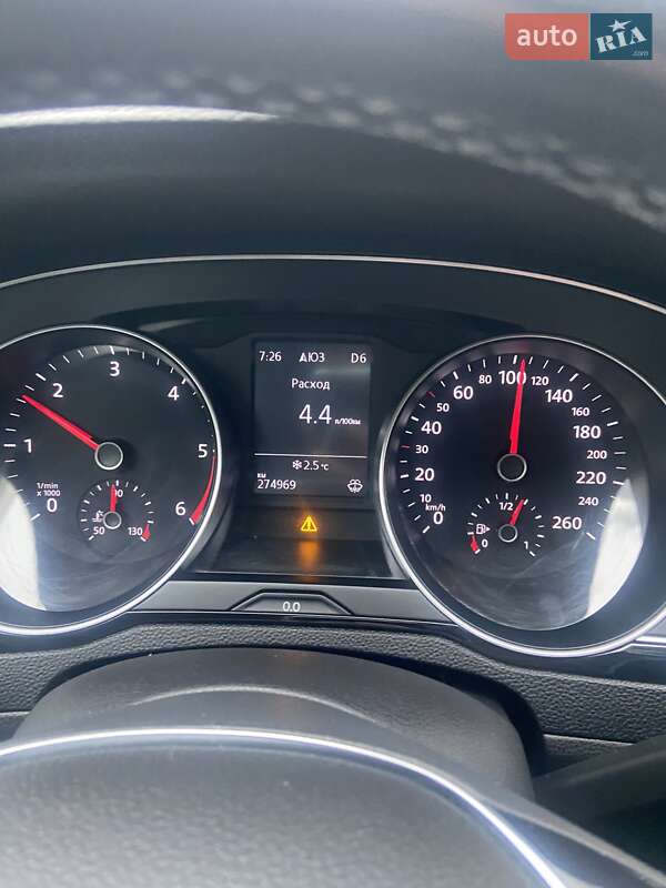 Универсал Volkswagen Passat 2015 в Виннице