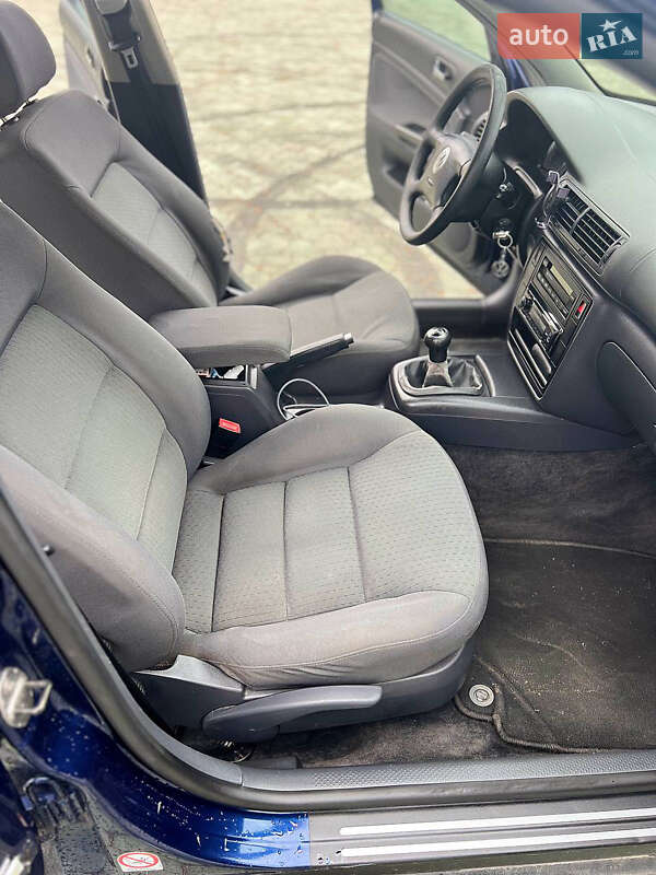 Универсал Volkswagen Passat 2004 в Львове фото 13 Универсал Volkswagen Passat 2004 в Львове
