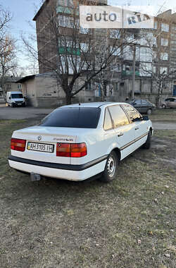 Седан Volkswagen Passat 1994 в Доброполье