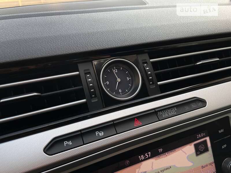 Седан Volkswagen Passat 2017 в Луцке