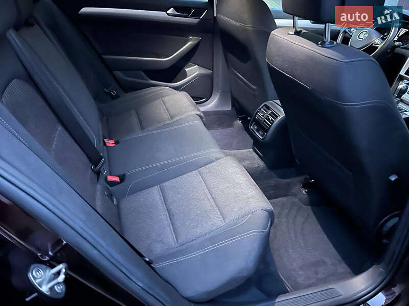 Універсал Volkswagen Passat 2018 в Кам'янець-Подільському