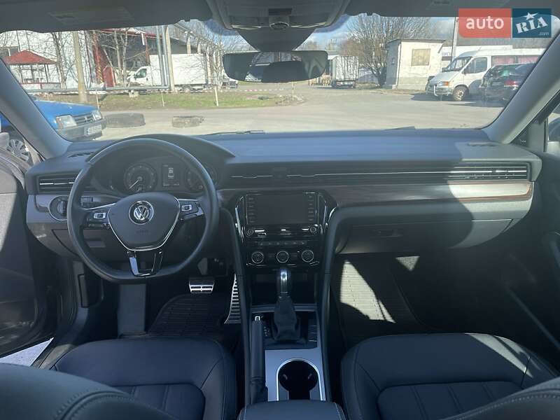 Седан Volkswagen Passat 2020 в Києві