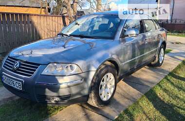 Седан Volkswagen Passat 2004 в Ужгороді