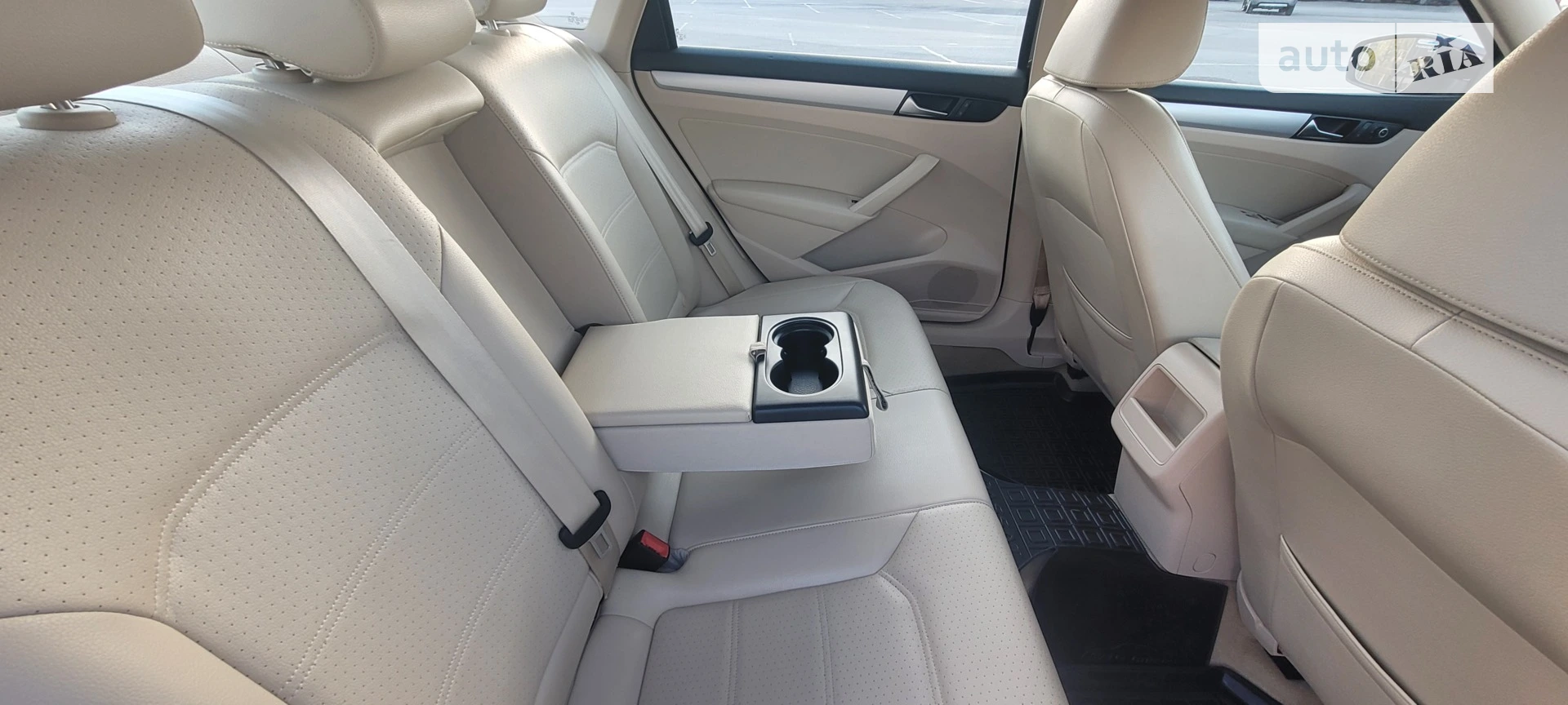 2012 Volkswagen Passat - мініатюра 31