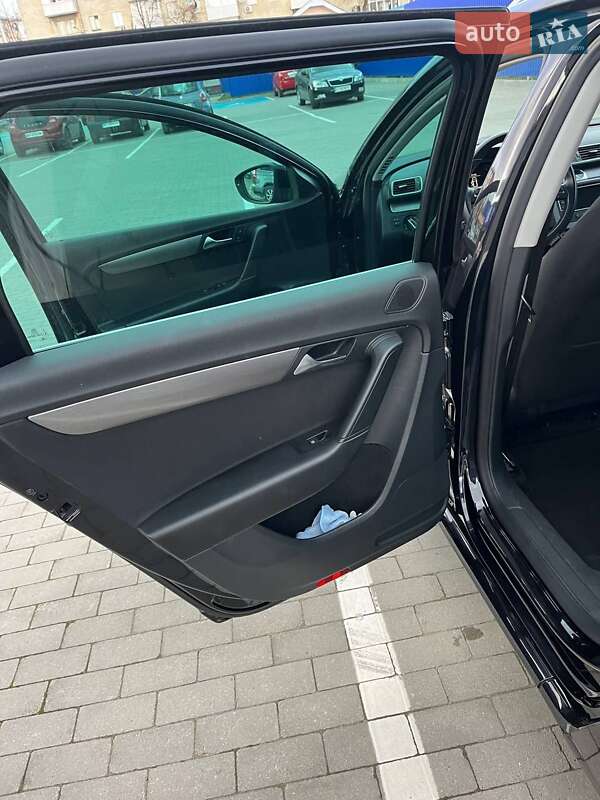 Универсал Volkswagen Passat 2014 в Калуше