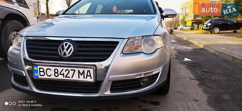 Універсал Volkswagen Passat 2010 в 