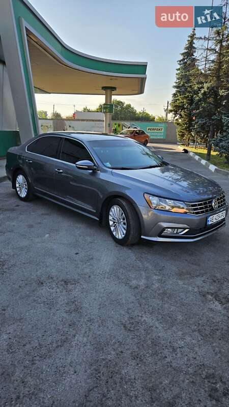 Седан Volkswagen Passat 2016 в Павлограде