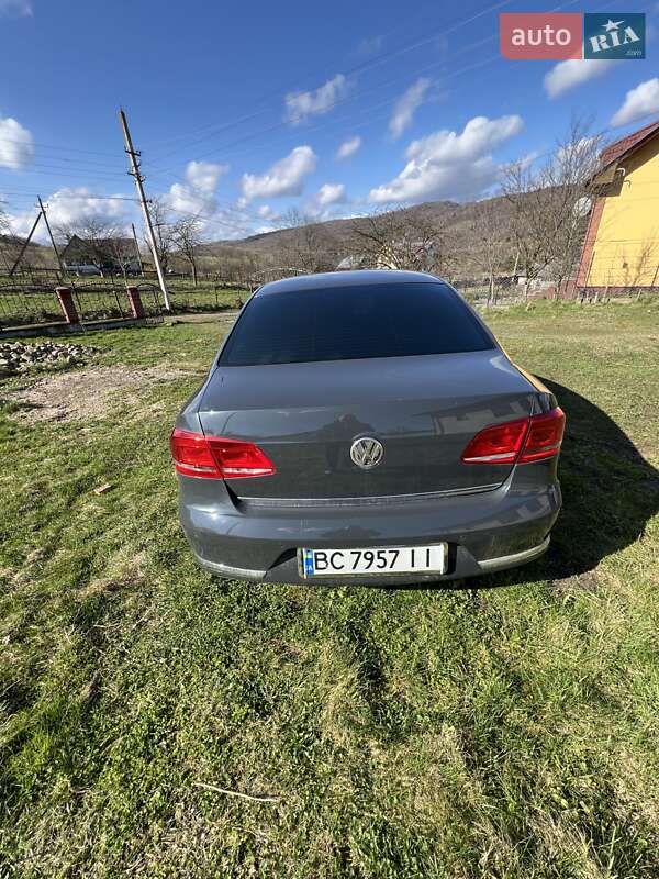Седан Volkswagen Passat 2012 в Сколе