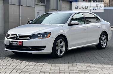 Седан Volkswagen Passat 2012 в Одесі