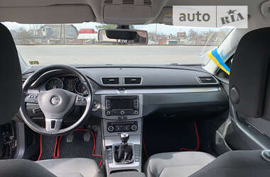 Универсал Volkswagen Passat 2011 в Светловодске
