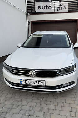 Універсал Volkswagen Passat 2014 в Чернівцях