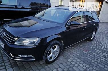 Універсал Volkswagen Passat 2012 в Підволочиську