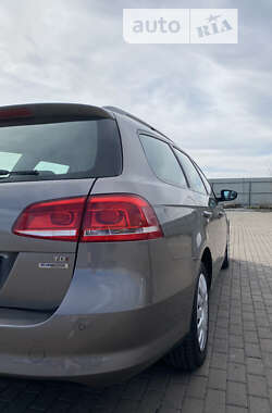 Универсал Volkswagen Passat 2011 в Золочеве