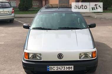 Седан Volkswagen Passat 1988 в Дрогобыче