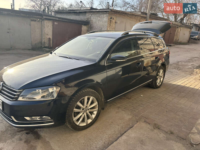 Volkswagen Passat 2011