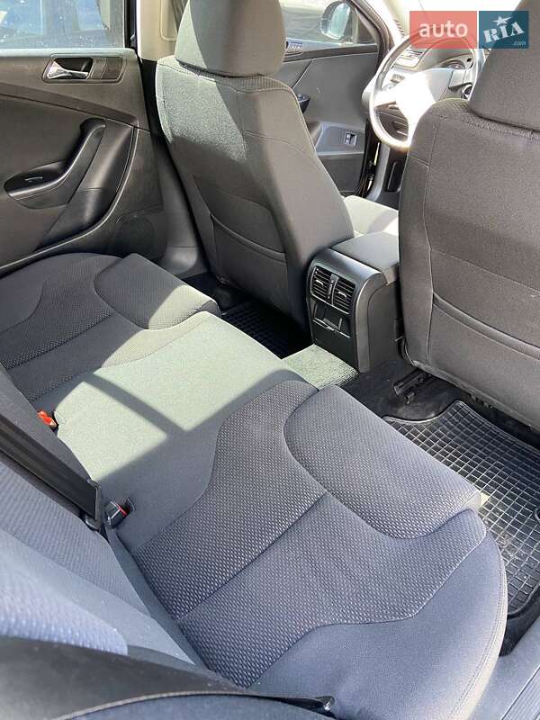 Седан Volkswagen Passat 2008 в Кривом Роге