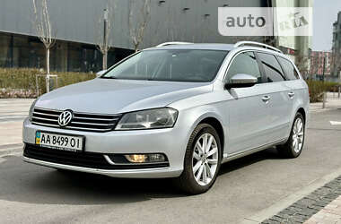 Универсал Volkswagen Passat 2011 в Киеве