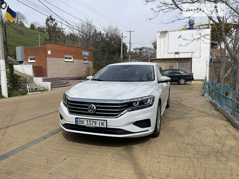 Седан Volkswagen Passat 2020 в Черноморске