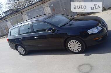 Универсал Volkswagen Passat 2010 в Киеве