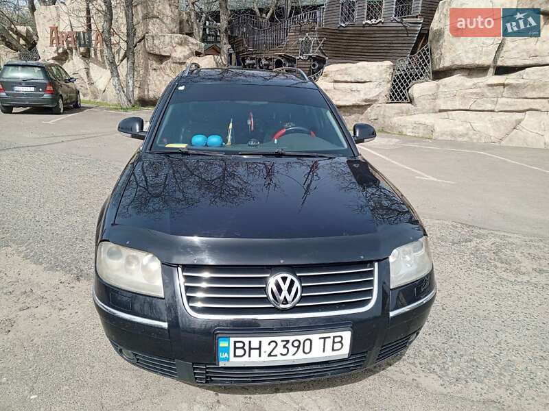 Универсал Volkswagen Passat 2004 в Одессе