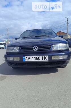 Седан Volkswagen Passat 1996 в Виннице