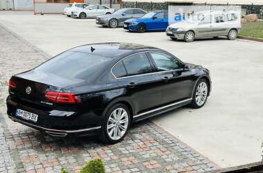 Седан Volkswagen Passat 2017 в Коростене