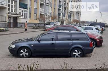 Универсал Volkswagen Passat 2000 в Одессе