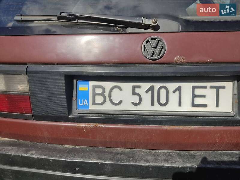 Универсал Volkswagen Passat 1993 в Сколе
