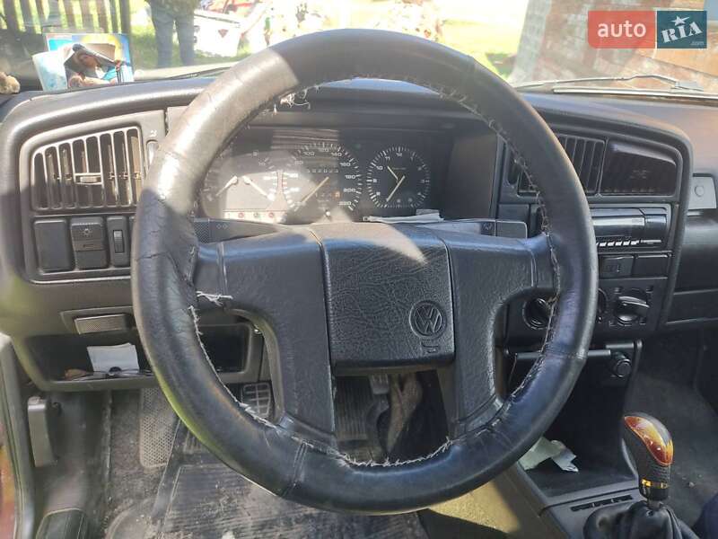 Универсал Volkswagen Passat 1993 в Сколе