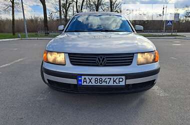 Универсал Volkswagen Passat 2000 в Харькове