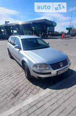 Седан Volkswagen Passat 2004 в Луцьку