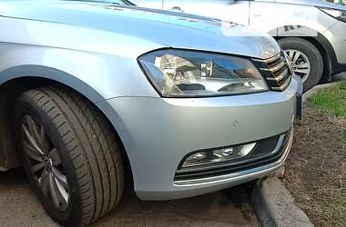 Универсал Volkswagen Passat 2014 в Житомире