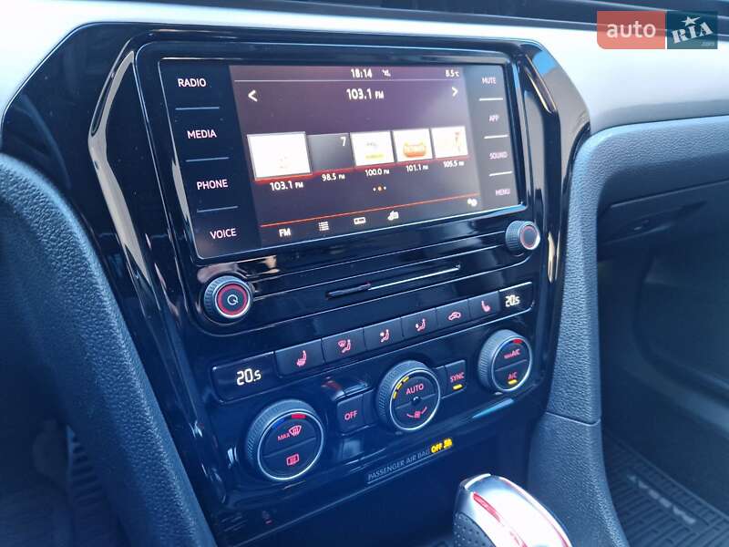 Седан Volkswagen Passat 2020 в Киеве