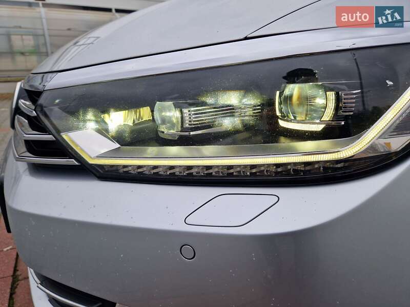 Универсал Volkswagen Passat 2018 в Львове