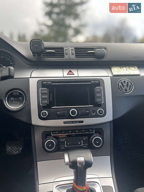 Универсал Volkswagen Passat 2009 в Луцке