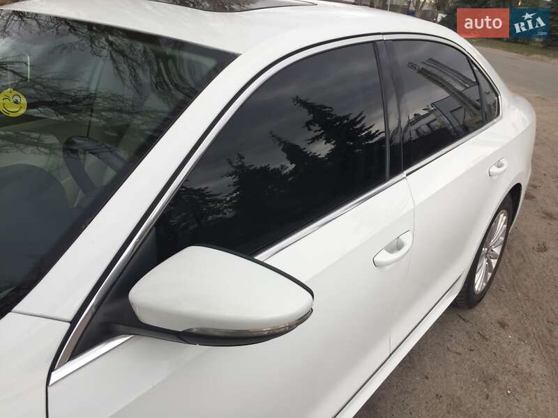 Седан Volkswagen Passat 2016 в Киеве