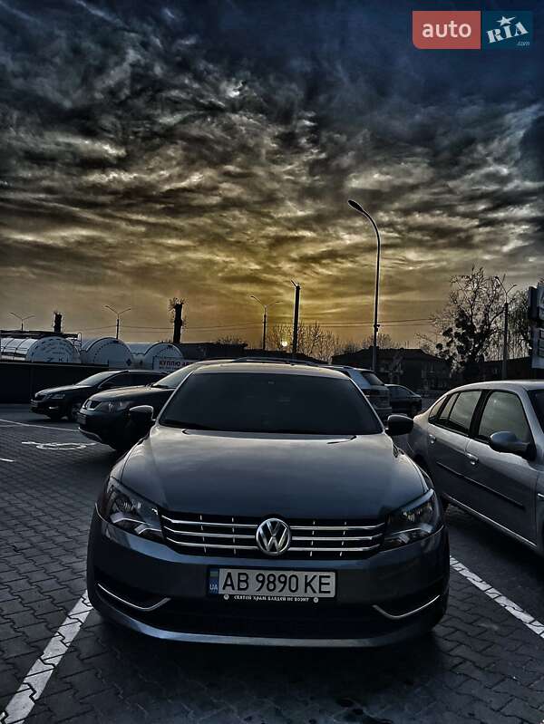 Седан Volkswagen Passat 2012 в Вінниці