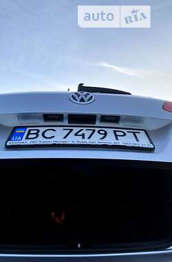 Універсал Volkswagen Passat 2013 в Львові