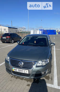 Седан Volkswagen Passat 2008 в Киеве