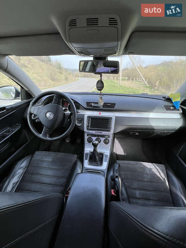 Седан Volkswagen Passat 2008 в Старом Самборе