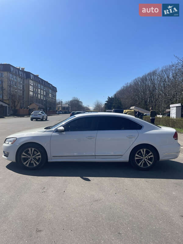 Седан Volkswagen Passat 2012 в Одессе